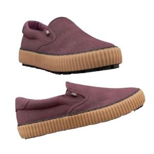 Lugz Women’s Spell Slip On Burgundy Sneakers Rubber outsole